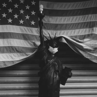 mask-statue-of-liberty-sq